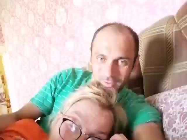 Snímky obrazovky vysielania Manechka9serg