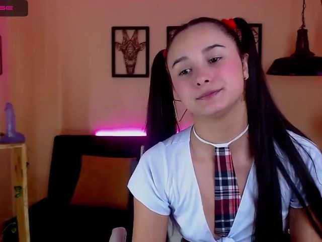 Fotografie marianasan- hey daddy today your schoolgirl girl, she wants you to reprimand her with the rule and give her milk #schoolgirl #lovense #anal #squirt #young