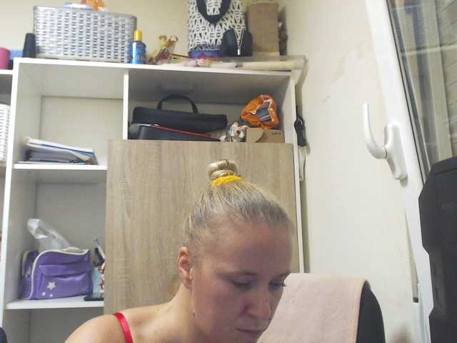 Snímky obrazovky vysielania lorenarubia