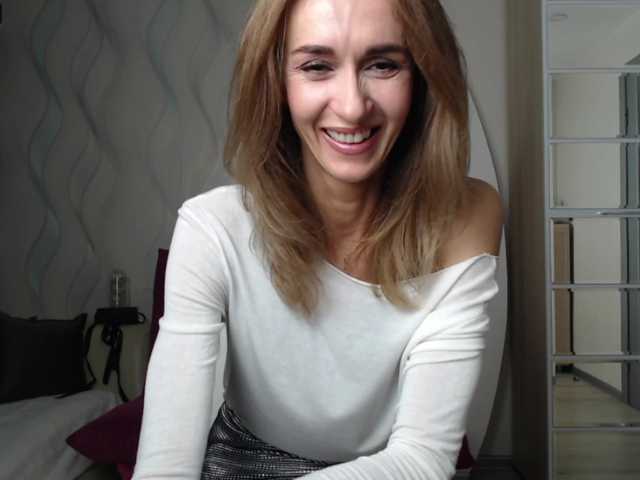 Snímky obrazovky vysielania Your_Shine