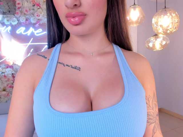 Snímky obrazovky vysielania MaryLewis