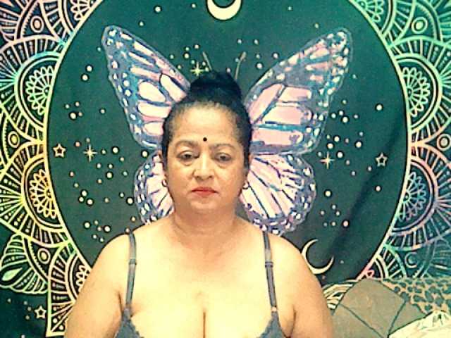 Fotografie matureindian boobs 15 tk,ass 25 tokens,fully nude in pvt n spy,tip 15tk to use toy,guys all nude in spy or pvt,spreading ass n pussy also in spy or pvt ,hairy pussy buzz my ohmibod get me wet