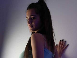 Erotický videohovor Maya-Louis