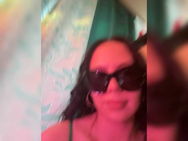 Snímky obrazovky vysielania MayaMoreno1