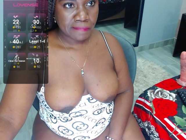 Fotografie megan-lovitz Today I'm your devil and I want us to sin together my love, come and I will please you #ebony #bigass #anal #lush #latina #doublepenetration @total ,SQUIRT