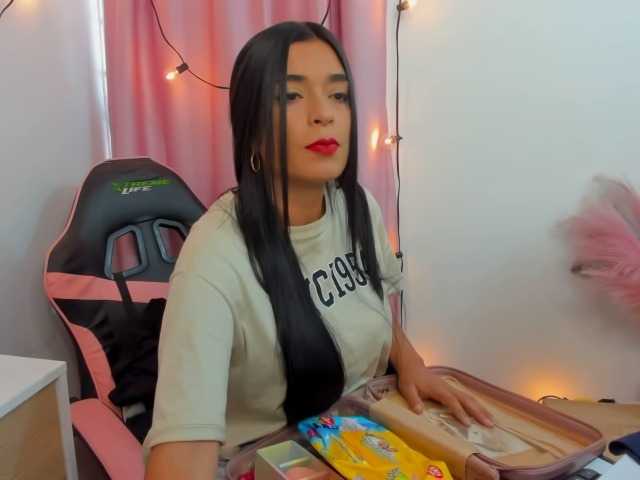 Snímky obrazovky vysielania Megan-Parker1