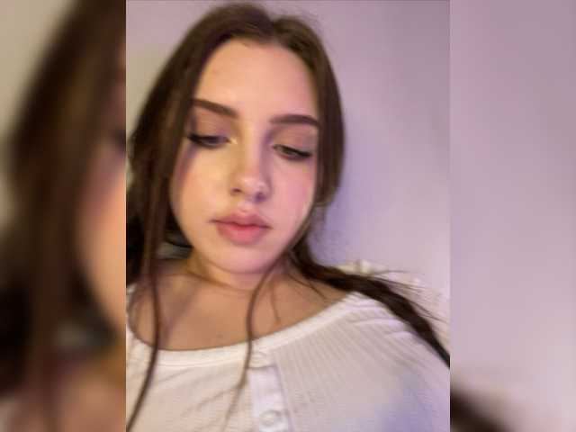 Snímky obrazovky vysielania MENNDI