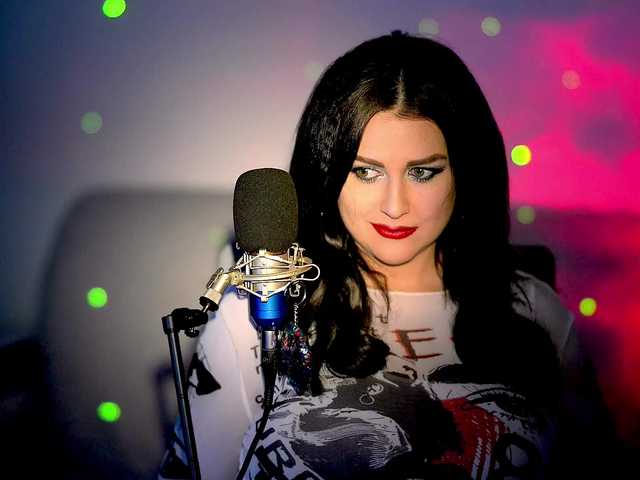 Snímky obrazovky vysielania Meskhimusic