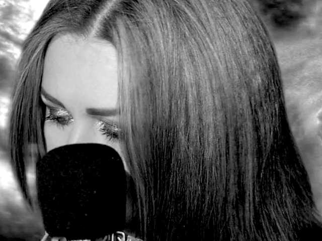 Snímky obrazovky vysielania Meskhimusic