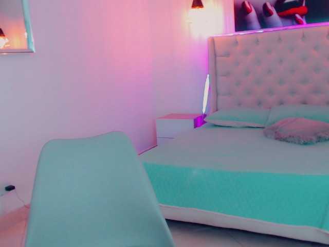 Fotografie mia-candyh Hello my loves, welcome to my room .... ready to have fun. ??