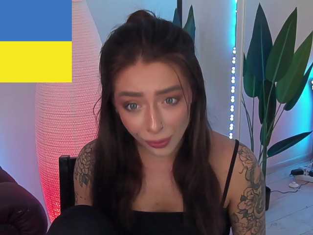 Snímky obrazovky vysielania MiaMeows