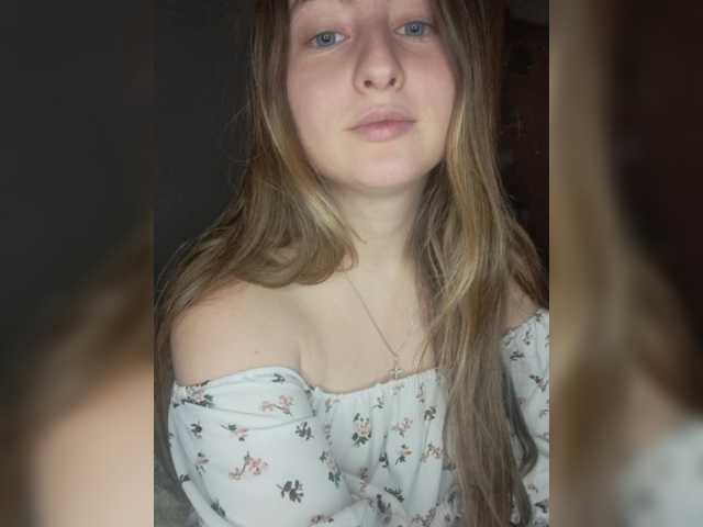 Snímky obrazovky vysielania Mianovikkk
