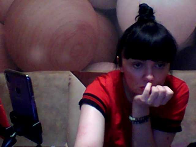 Snímky obrazovky vysielania MichelleNiks