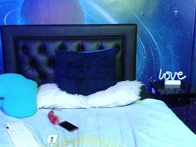 Snímky obrazovky vysielania MIIHA-SEXX