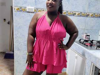 Erotický videohovor MikaelaTaylor