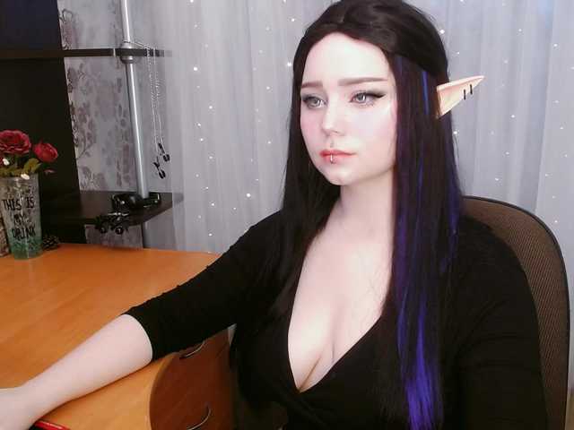 Snímky obrazovky vysielania MilaViolet
