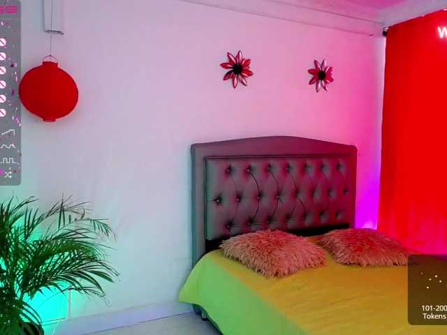 Snímky obrazovky vysielania MileyMoon