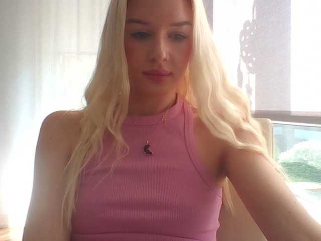 Snímky obrazovky vysielania MileyStar