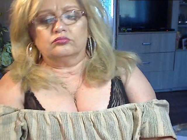 Fotografie MilfKarla Hi boys, looking for a hot MILF on a wheelchair..? if you want to make me happy, come to me;)
