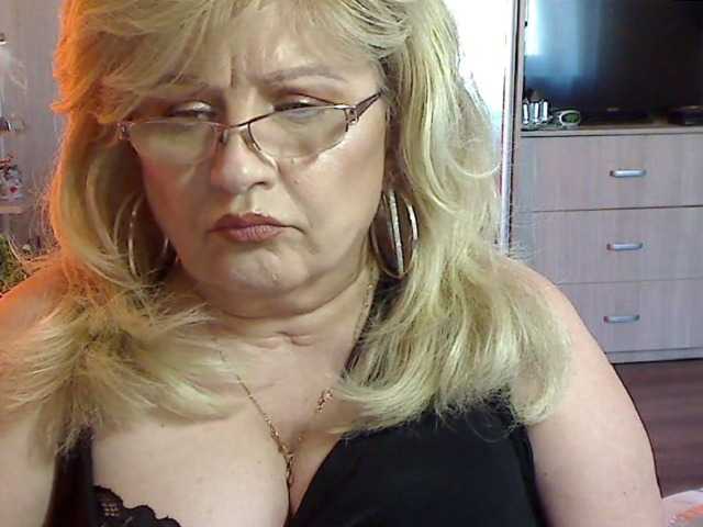 Fotografie MilfKarla Hi boys, looking for a hot MILF on a wheelchair..?if you want to make me happy, come to me;)
