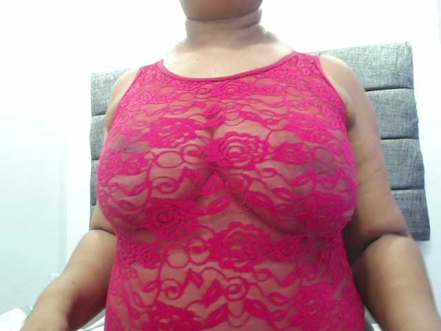 Fotografie MilfPleasure1 hello guys ... come vist my room and for enjoy of me ... big fat pussy .. anal .. im very flexible mmm