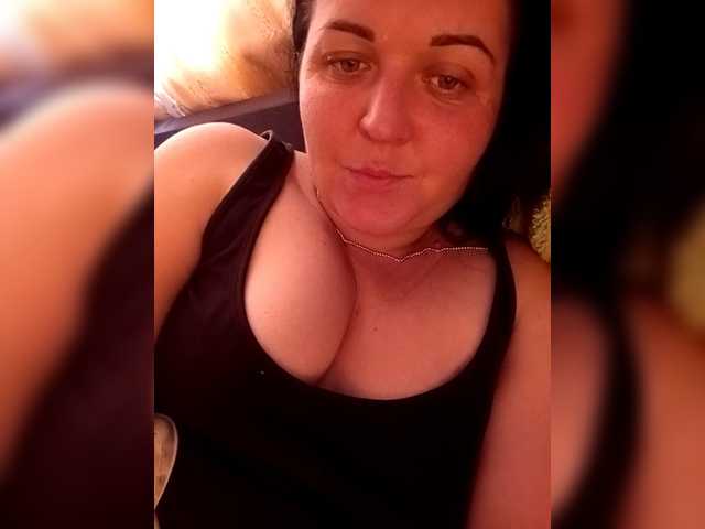 Snímky obrazovky vysielania Millie-Eloise