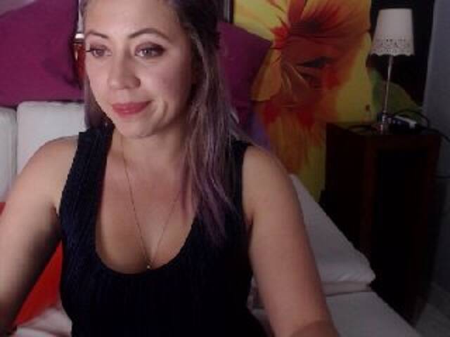 Snímky obrazovky vysielania A0MYTAY