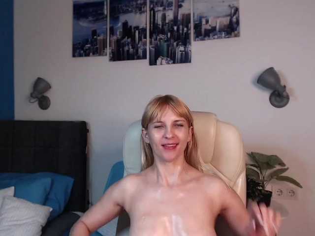 Snímky obrazovky vysielania MillyMo