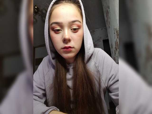 Snímky obrazovky vysielania Mina-sweet