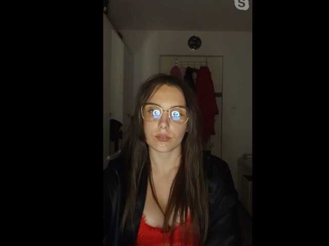 Snímky obrazovky vysielania MiraBOMB