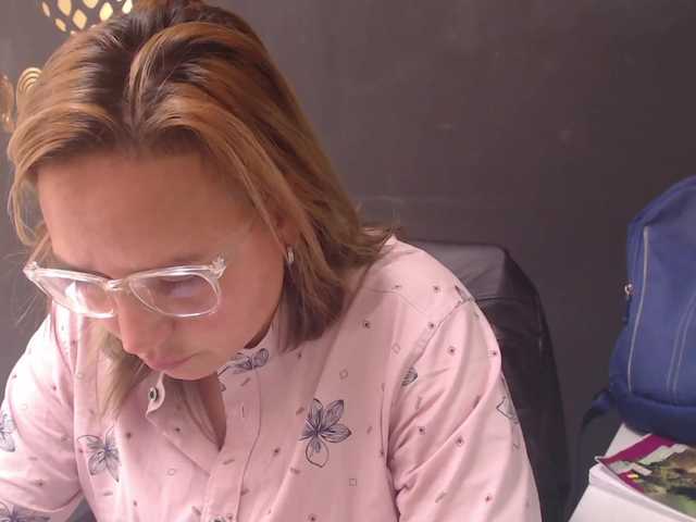 Snímky obrazovky vysielania MirandaPalmer