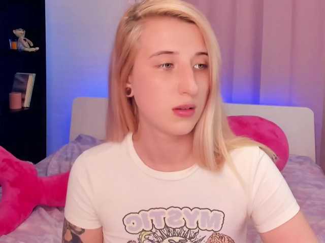 Snímky obrazovky vysielania BeverlySexy