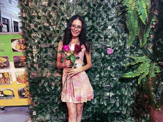 Erotický videohovor MiryamyrGoddess25