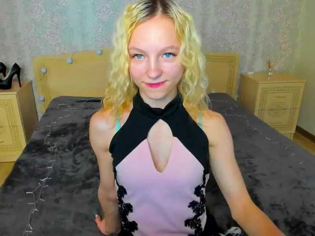 Snímky obrazovky vysielania MishelClark