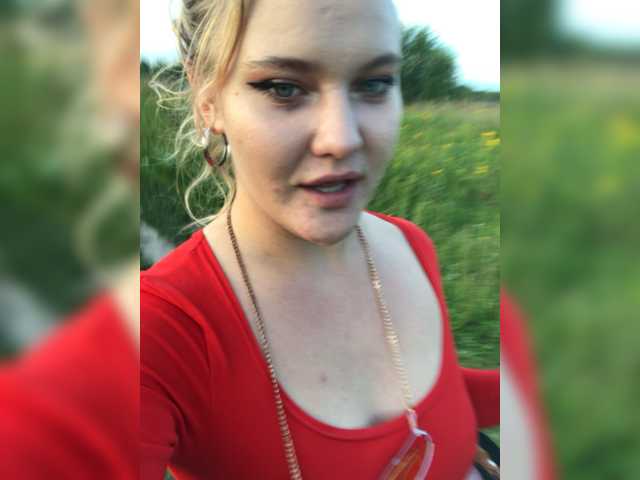 Snímky obrazovky vysielania miss-kisss