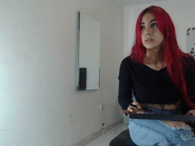 Fotografie missy-abby- Hey hey hey lovers, i hope that you enter to give me fire cause is a very cold day. Enjoy with me and make me your redhead dream