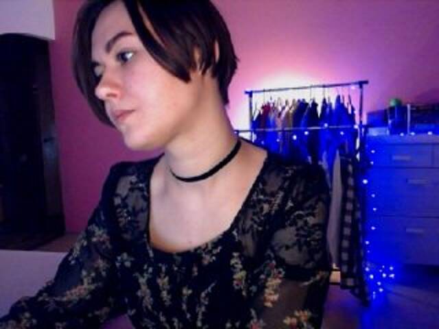 Snímky obrazovky vysielania mMorvFm