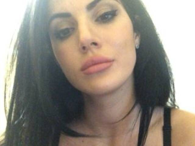 Snímky obrazovky vysielania _SWEEETY_