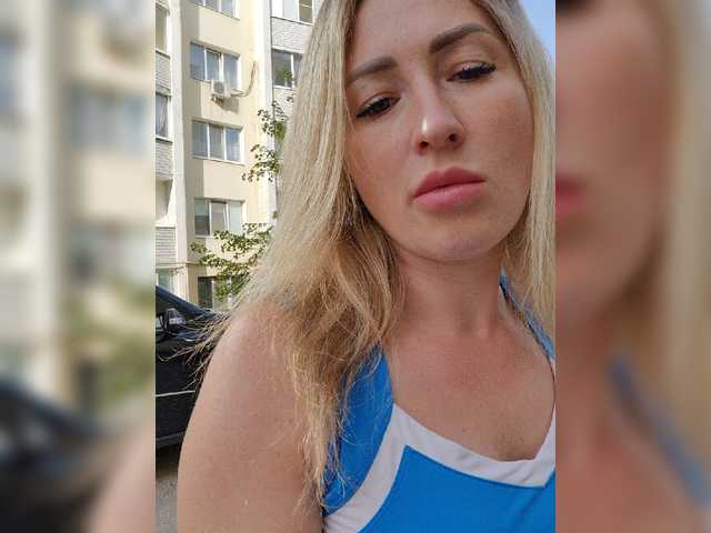 Snímky obrazovky vysielania MOLLY-7