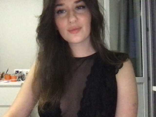 Snímky obrazovky vysielania molly4you