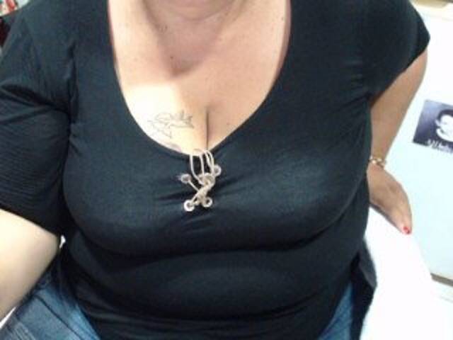 Snímky obrazovky vysielania monalindagold