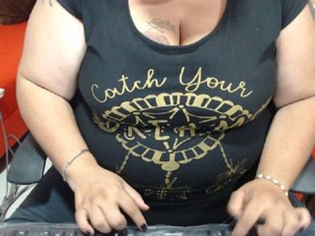 Snímky obrazovky vysielania monalindagold