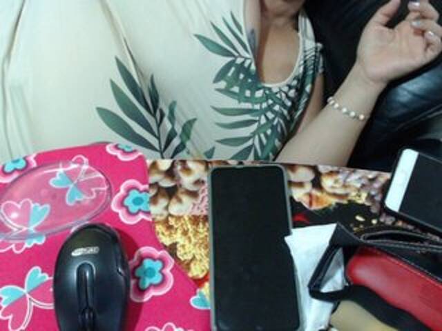 Snímky obrazovky vysielania monalindagold