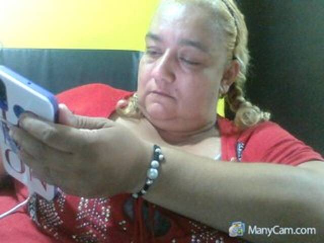 Snímky obrazovky vysielania monalindagold