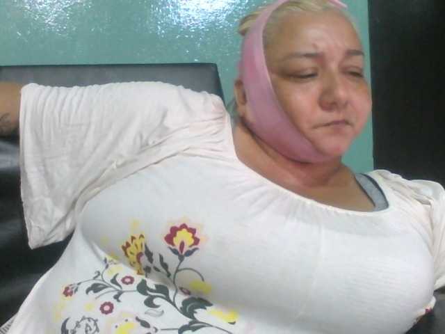 Snímky obrazovky vysielania monalindagold