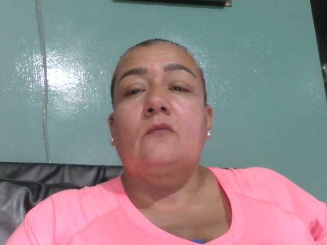 Snímky obrazovky vysielania monalindagold