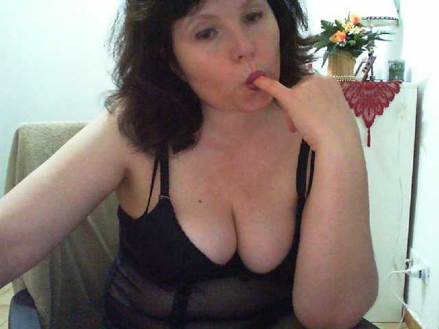 Snímky obrazovky vysielania Monella2