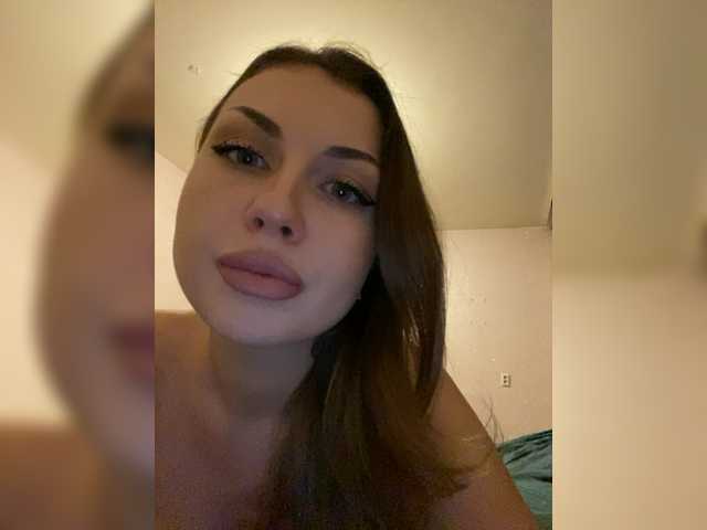 Snímky obrazovky vysielania dikaya_koshka_ADAAAAA