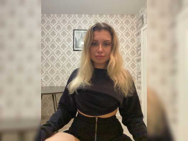 Snímky obrazovky vysielania dikaya_koshka_ADAAAAA