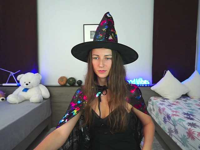 Snímky obrazovky vysielania Anna_Shine